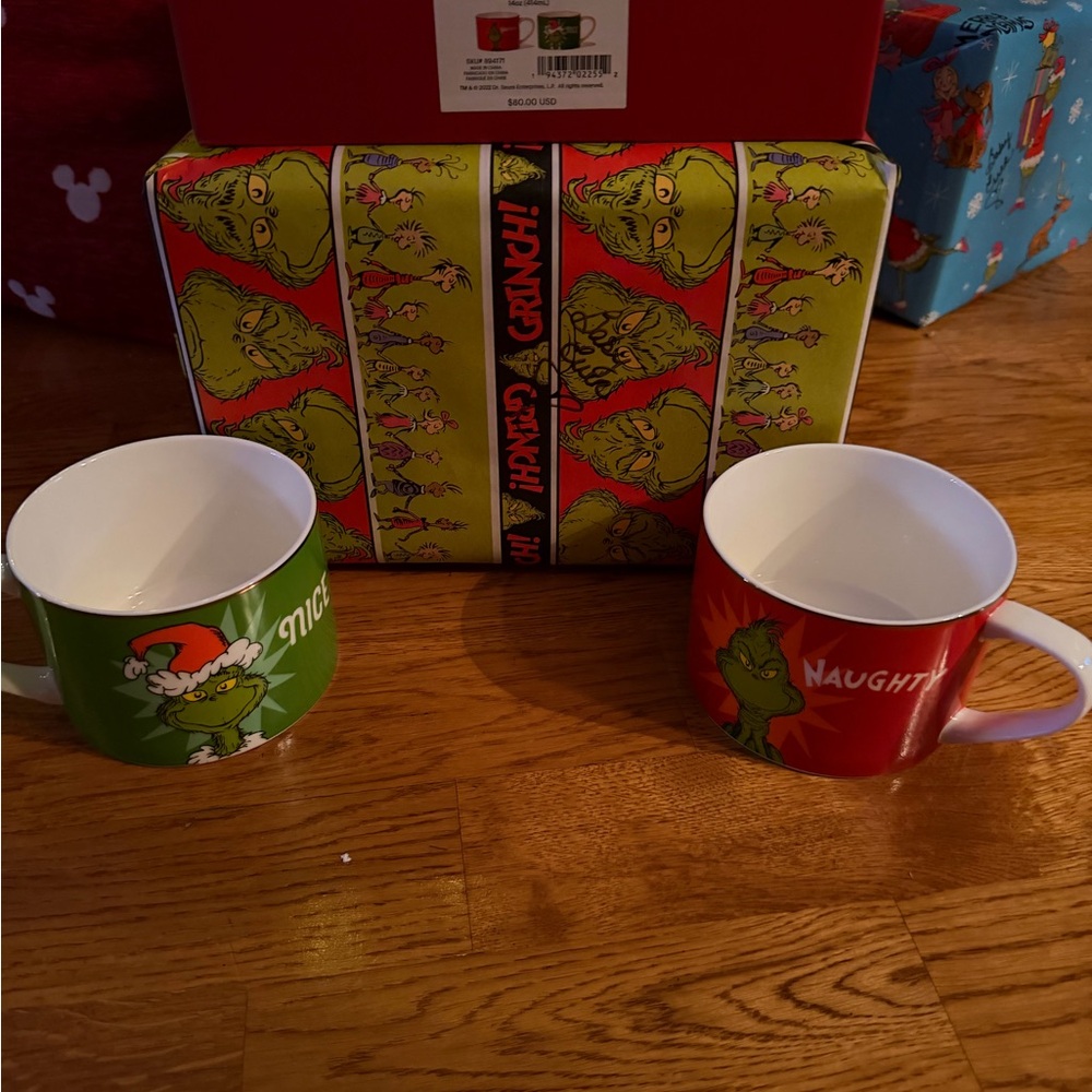 Lenox Grinch Naughty and Nice Mug Set